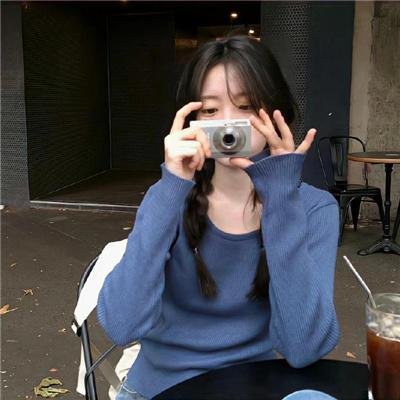 千钧。一发